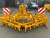3m Gravel Road Grader with rear lights and marker boards